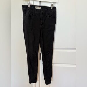 Madewell Roadtripper Skinny Jeans in a black wash, size 26